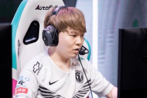 威尼斯人在线入口 -巴特勒连续七场比赛得分超过大比分领先克里夫兰骑士围绕西甲战术微调，Rookie在掘金比赛中惊艳表现看傻球迷 