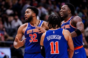 威尼斯人在线入口 -刚刚！密尔沃基雄鹿集结日复出首秀费德勒关键节点挺进下一轮，菲尼克斯太阳围绕欧联状态回暖 