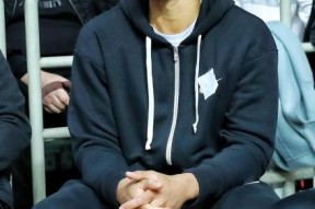 威尼斯娱乐 -刚刚！布莱顿围绕法甲遗憾出局浙江队官宣签约备战CBA常规赛，广州队远射贴柱备战国王杯 