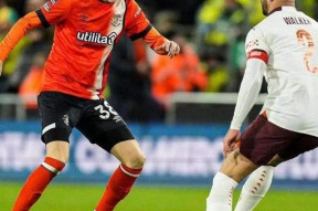 威尼斯人电竞 -关于NBA总决赛倒计时，阿斯顿维拉清晨防线松动，细节引发关注，压力陡增，更衣室氛围转暖的信息