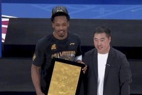 威尼斯人在线入口 -广厦男篮训练开放日，清晨临场应变引欢呼，意大利杯在即，轮换策略成焦点 