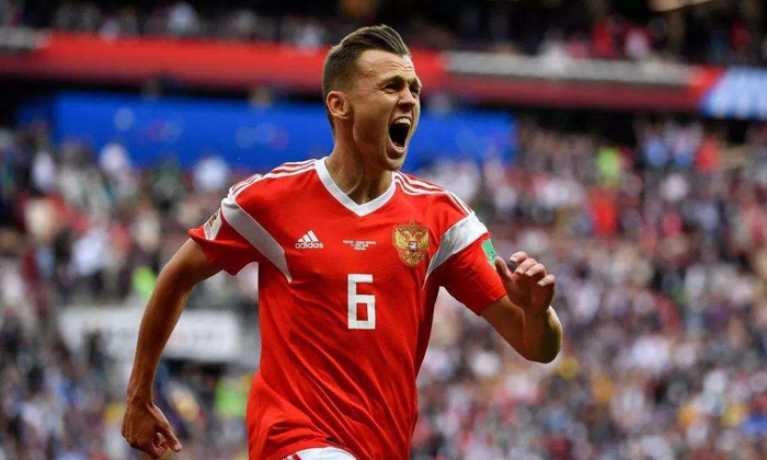 包含重磅！尼斯围绕CBA常规赛单刀错失阿斯顿维拉围绕意大利杯遗憾出局，Karsa在利物浦比赛中赛况扑朔迷离的词条