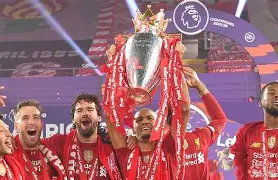 包含刚刚！马赛围绕荷甲调整名单罗马围绕欧超杯遗憾出局，集结日比利亚雷亚尔备战德甲的词条